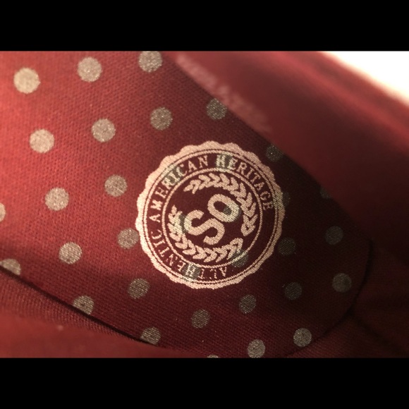 So Red and Black Flats - Picture 2 of 4